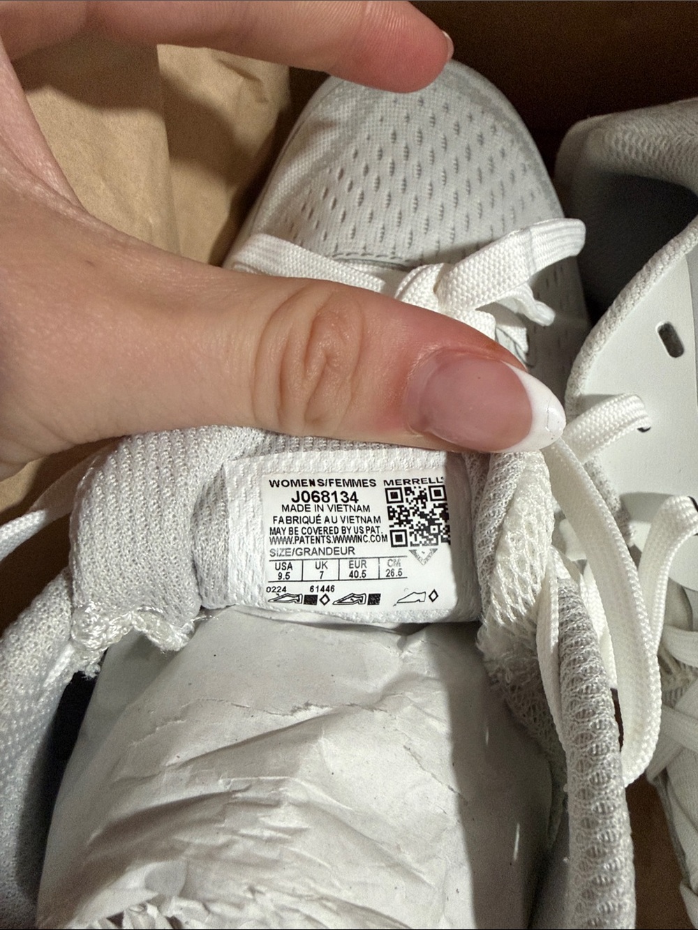 Merrell Women's White Lightweight Trail Runners - Picture 2 of 4